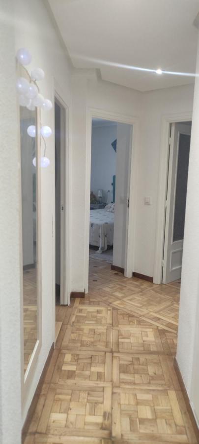Piso En Vallecas Мадрид Екстериор снимка